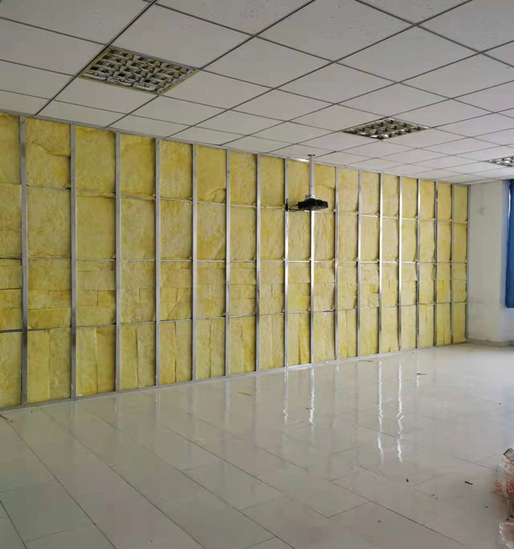 изоляционная стена