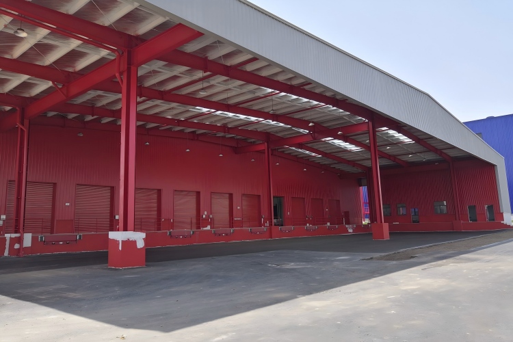 Здание из стальной конструкции для логистики