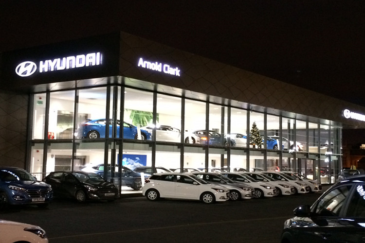 Автомобильный выставочный зал